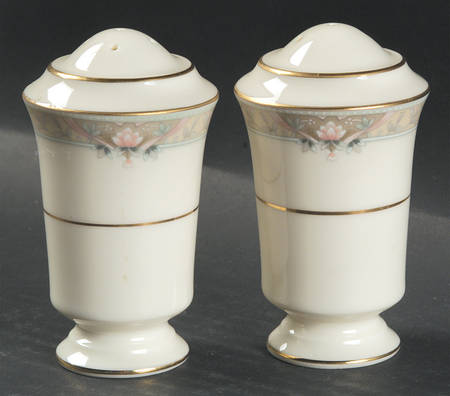 Grandville Salt & Pepper Set