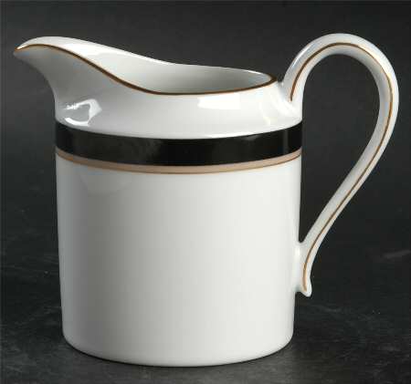 Grandeur Black Creamer