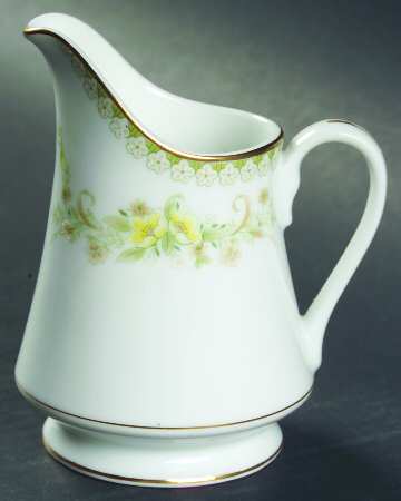 Greenbriar Creamer