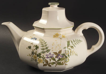 Greenery Teapot & Lid