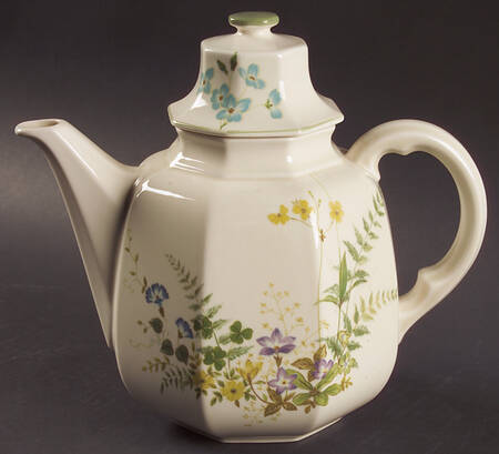 Greenery Coffee Pot & Lid