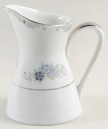 Greenbriar Creamer