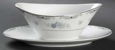 Greenbriar Gravy Boat with Attached Underplate by Mikasa
