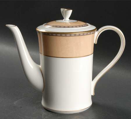 Grand Manner Coffee Pot & Lid