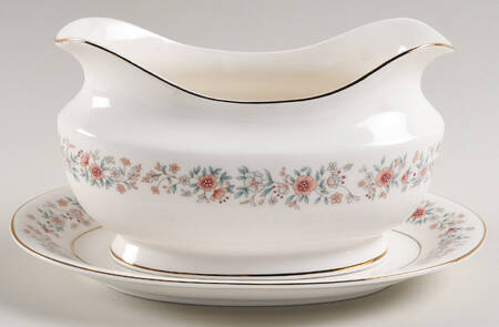 Grosvenor Gravy Boat & Underplate