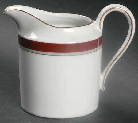 Grandeur Red Creamer