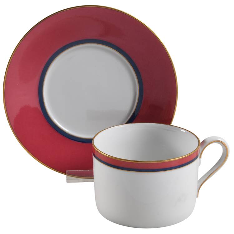 Grandeur Raspberry Flat Cup & Saucer Set