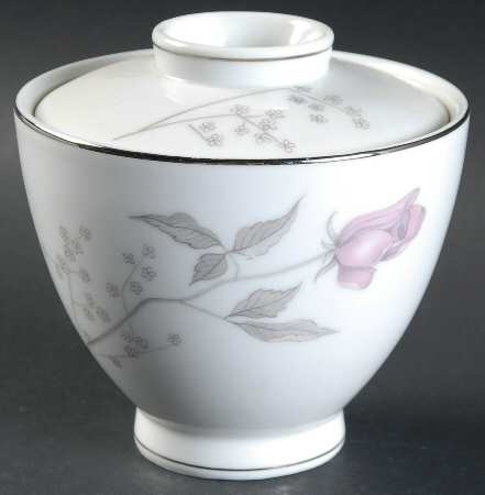 Gwen Sugar Bowl & Lid
