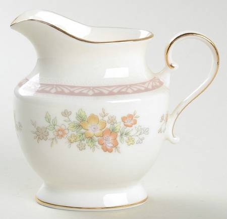 Hampton Court Creamer