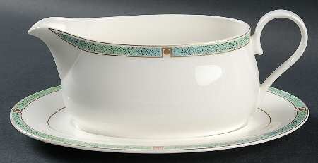 Hamilton Gravy Boat & Underplate
