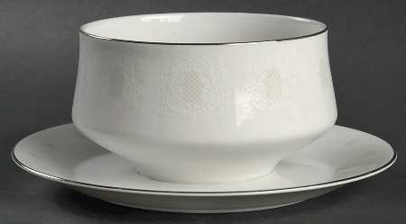 Hanover Gravy Boat with Attached Underplate