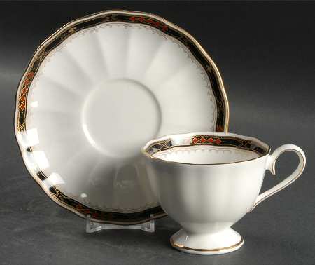 Hardwick Footed Cup & Saucer Set