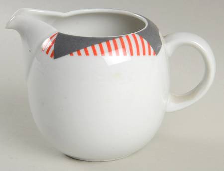 Harlequin Red Creamer