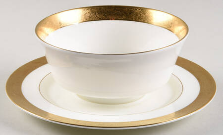 Harrow Gravy Boat with Attached Underplate by Mikasa