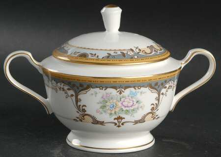 Hathaway Sugar Bowl & Lid