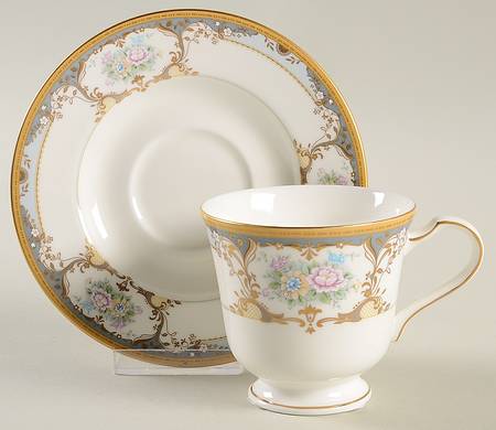 Hathaway Footed Cup & Saucer Set