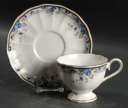 Hayworth Footed Cup & Saucer Set