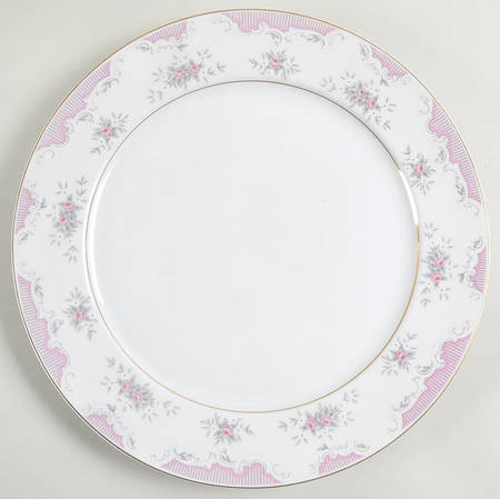 Heirloom 12" Chop Plate (Round Platter) by Mikasa