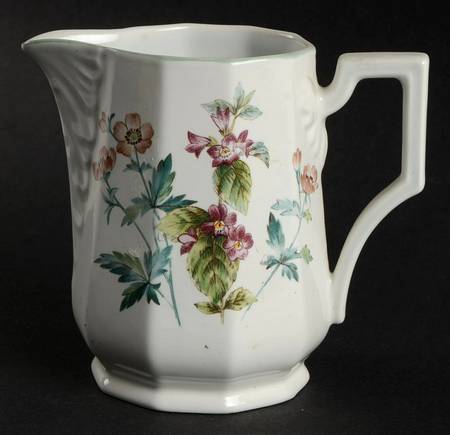 Hedge Row Creamer