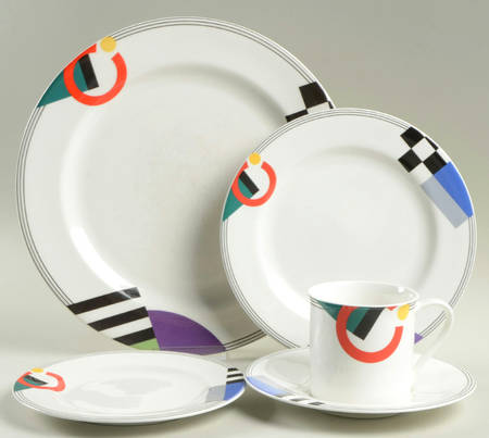 High Spirits 40 Piece Estate Set