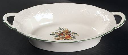 Holiday Season Oval Basket