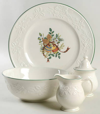 Holiday Season 5 Piece Hostess Set