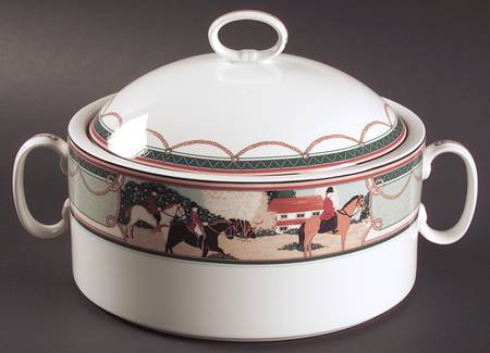 The Hunt 1.5 Qt Round Covered Casserole