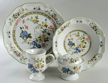 Imari Bouquet 5 Piece Hostess Set