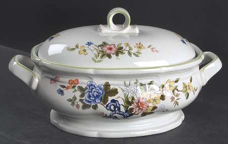 Imari Bouquet 2 Quart Oval Covered Casserole