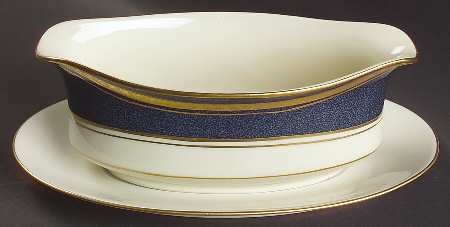 Gravy Boat & Underplate