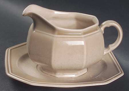 Innovation Gravy Boat & Underplate