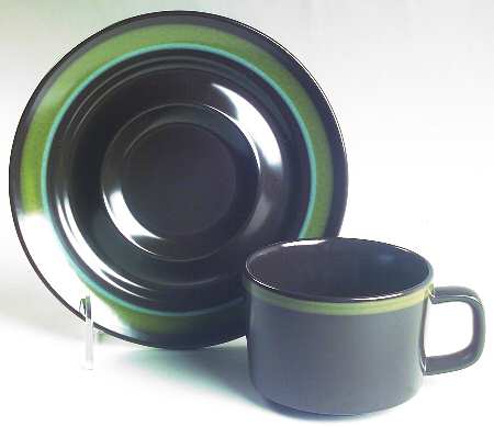Intaglio Flat Cup & Saucer Set