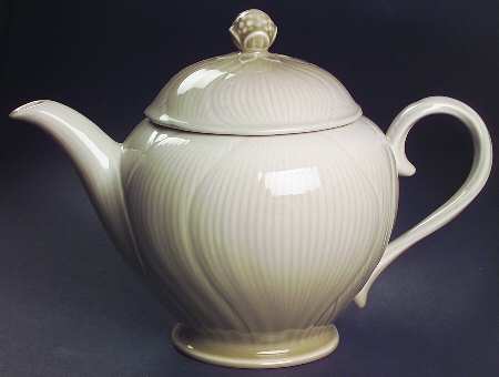 Iris Teapot & Lid