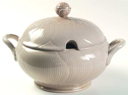 Iris Tureen &  Lid