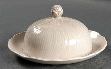 Iris Round Covered Butter