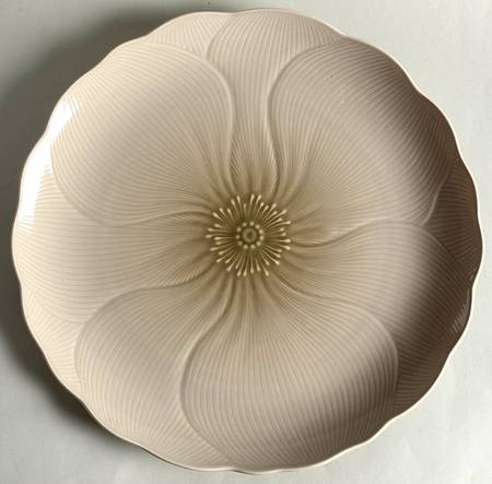Iris 12" Chop Plate (Round Platter)