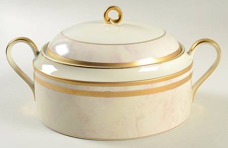 Ivory Florentine 2.5 Qt Round Covered Casserole