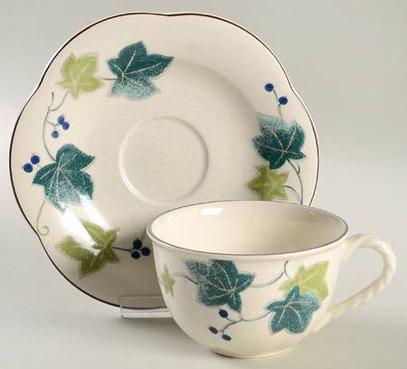 Ivy Path Flat Cup & Saucer Set