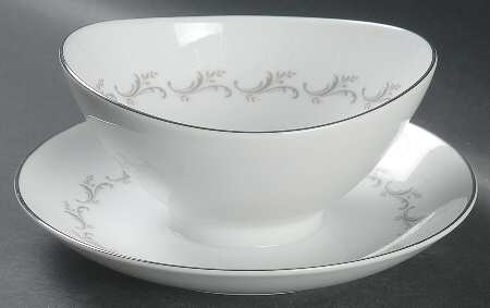 Josephinia Gravy Boat with Attached Underplate