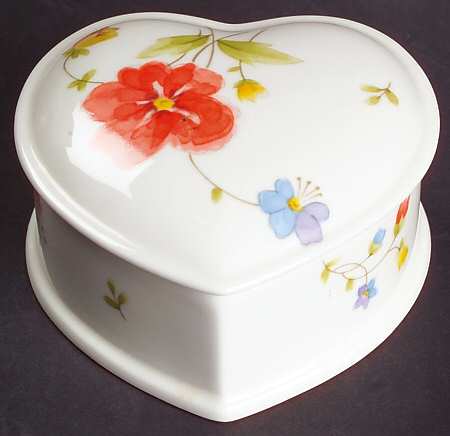 Just Flowers Heart Shape Box & Lid