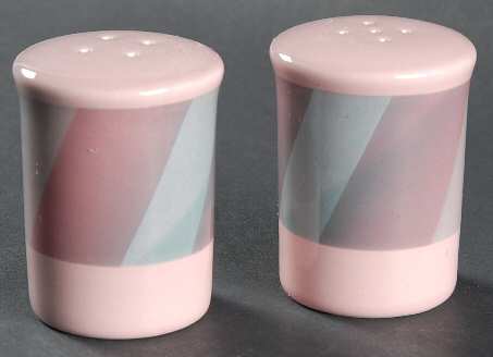 Julianna Salt & Pepper Set