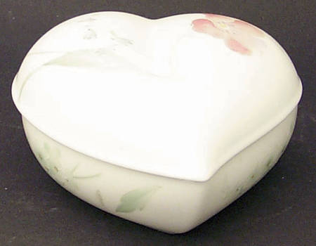 Just Love Heart Shape Box & Lid
