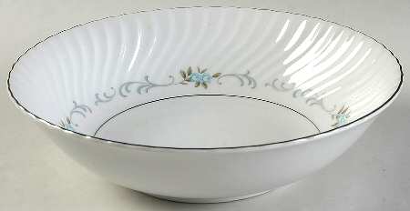 Justina 9" Round Vegetable Bowl