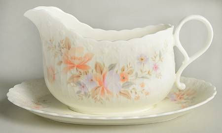 June Splendor Gravy Boat & Underplate