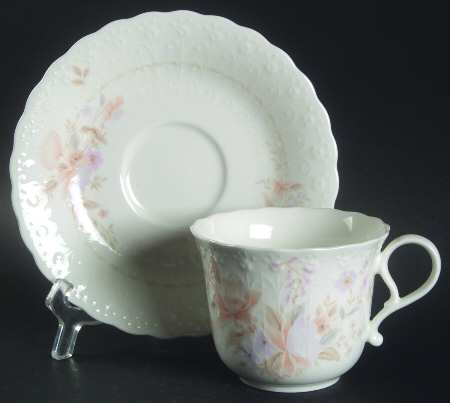 June Splendor Flat Cup & Saucer Set