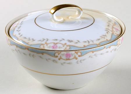 Kentwood Sugar Bowl & Lid