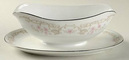 Ken Wood Gravy Boat with Attached Underplate