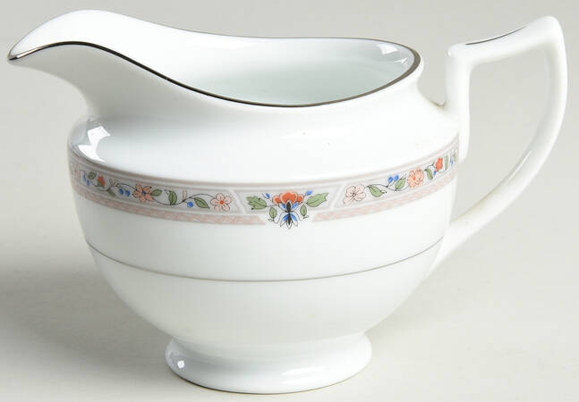 Kings Gate Creamer