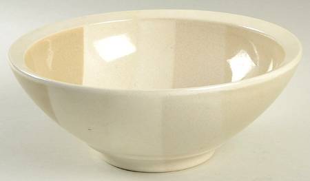 Kitty Hawk 9" Round Vegetable Bowl