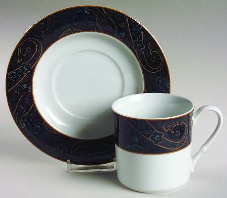 Kingsley Flat Cup & Saucer Set